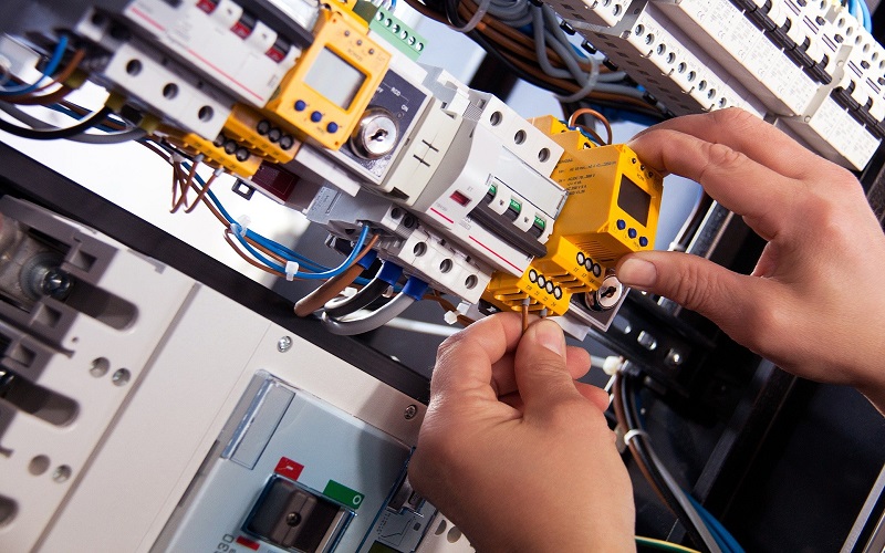 electrician small